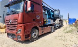 Lowbed dorse hidrolik genişlemeli ve hidrolik uzamalı